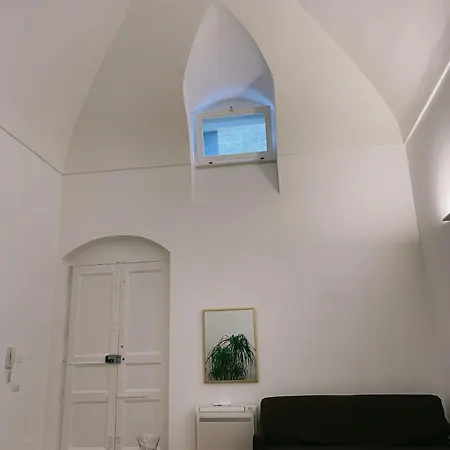 Sui Lecci بيت للعطل